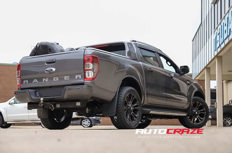 FORD-RANGER-VAPOR-BLACK-MACHINED-WITH-DARK-TINT